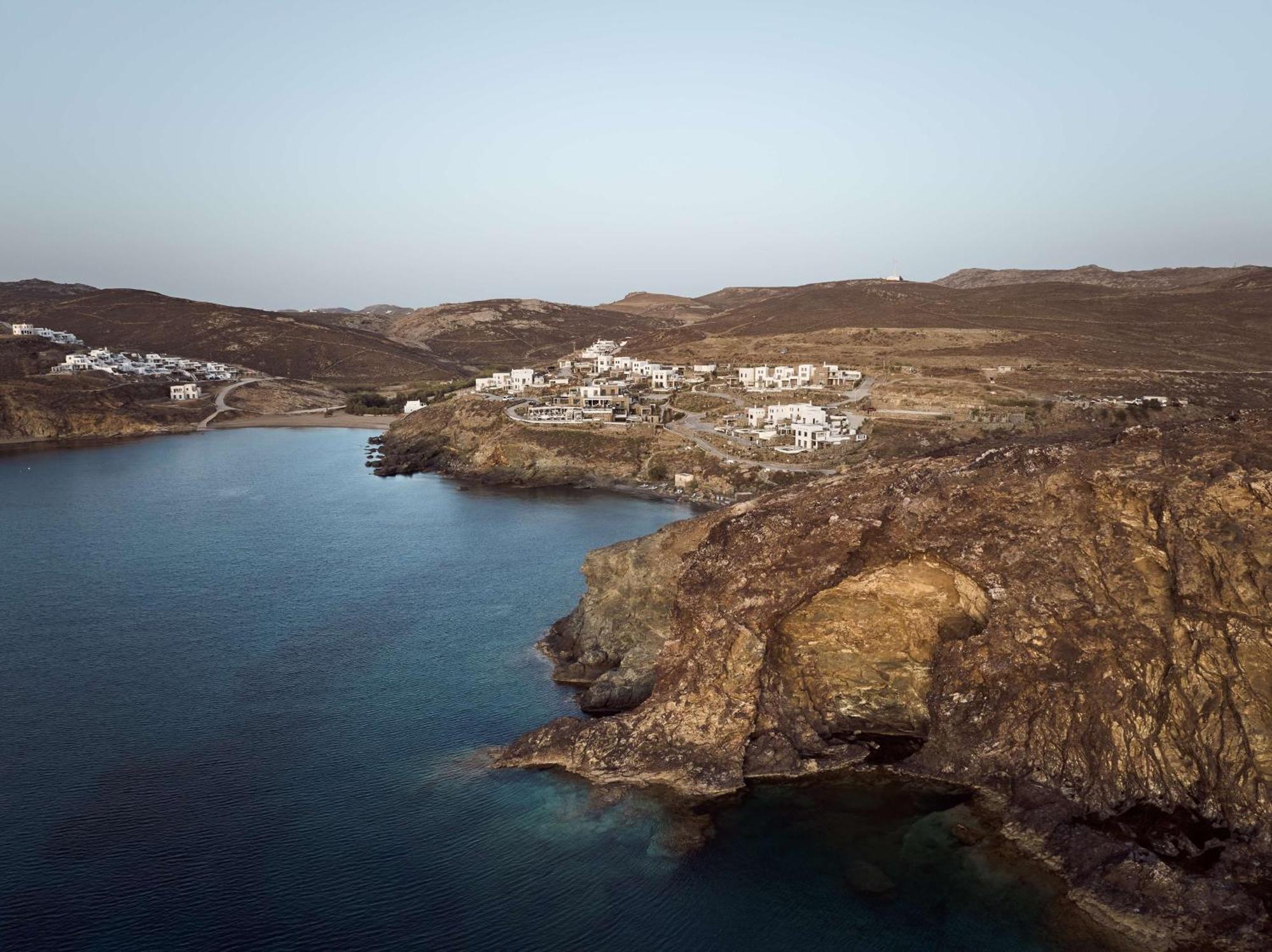 Semeli Coast Mykonos Curio Collection By Hilton Hotel Merchia Beach ภายนอก รูปภาพ