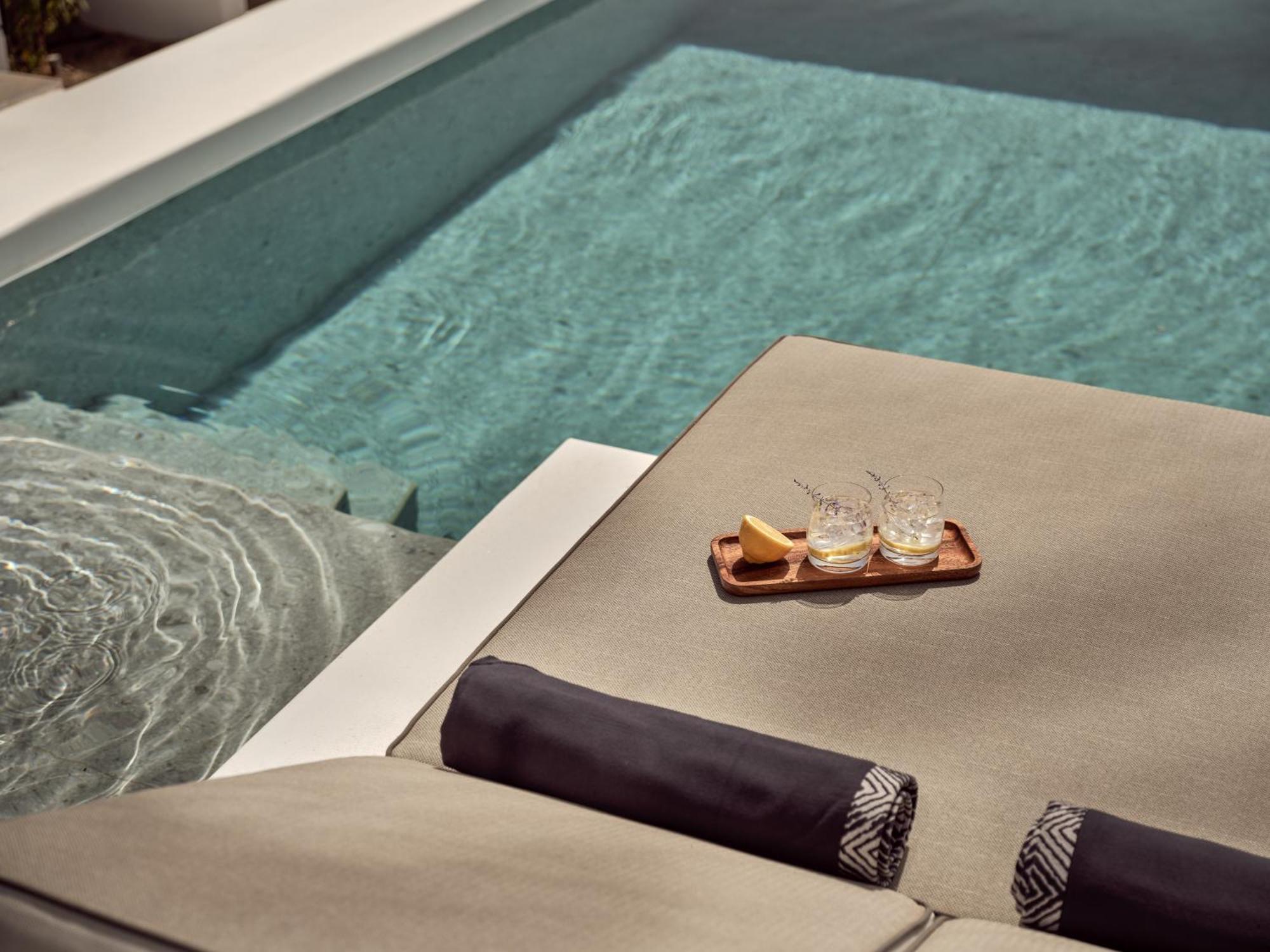 Semeli Coast Mykonos Curio Collection By Hilton Hotel Merchia Beach ภายนอก รูปภาพ