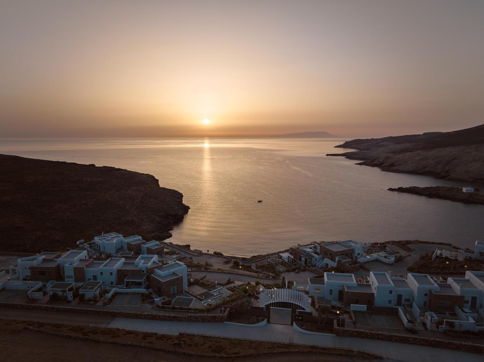 Semeli Coast Mykonos Curio Collection By Hilton Hotel Merchia Beach ภายนอก รูปภาพ